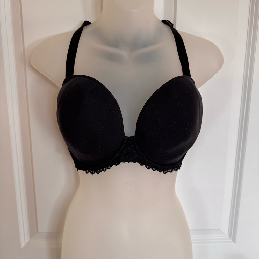 Everyday Black Push-Up Bra with Lace Trim